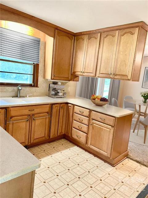 421 E Meeting St, Lancaster, SC 29720 photo 6