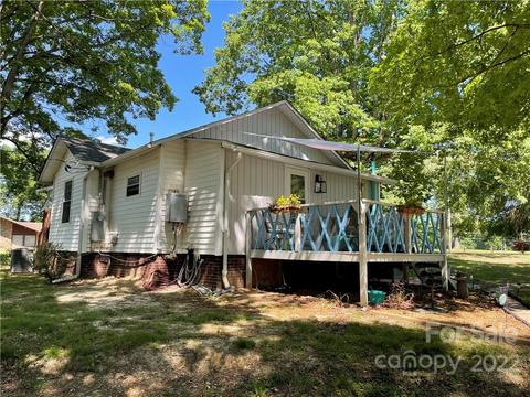 27 Tall Tree Ln, Hiddenite, NC 28636 photo 3