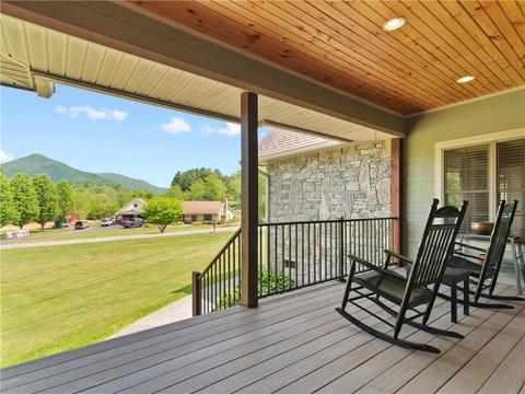 62 Vision Rd, Canton, NC 28716 photo 6