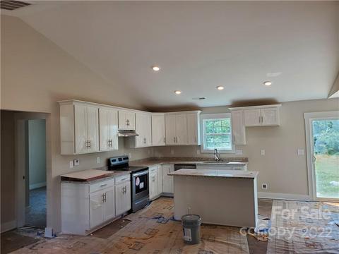 835 Generation Ln, Clover, SC 29710 photo 4