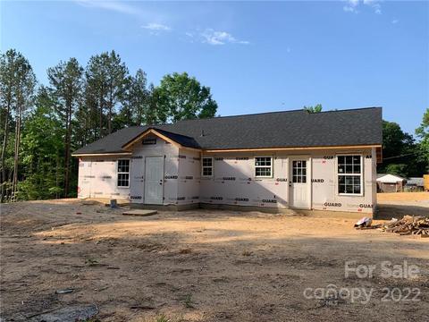 1697 Evans Dr, Lancaster, SC 29720 photo 3
