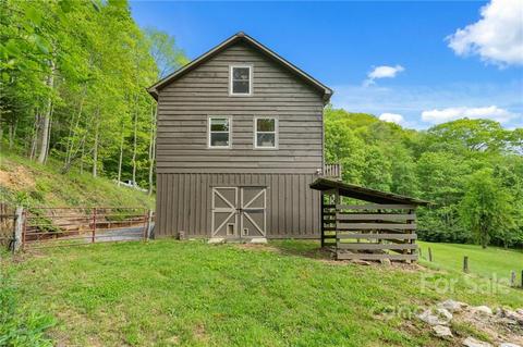 43 Rough Knob Rd, Clyde, NC 28721 photo 24