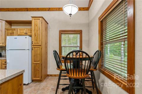 43 Rough Knob Rd, Clyde, NC 28721 photo 11