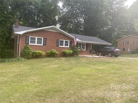 409 3rd St SW, Conover, NC 28613 photo 4