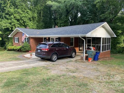 409 3rd St SW, Conover, NC 28613 photo 3