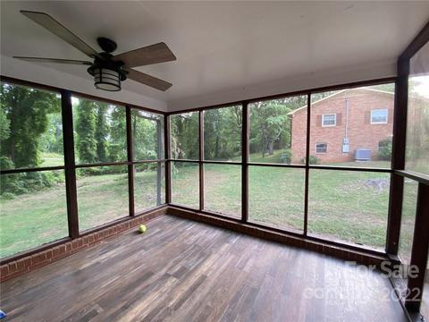 409 3rd St SW, Conover, NC 28613 photo 10