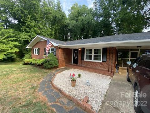 409 3rd St SW, Conover, NC 28613 photo 2