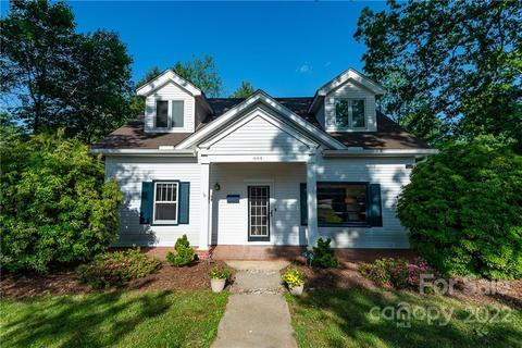 444 Maple St, Brevard, NC 28712 photo 1