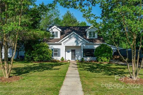 444 Maple St, Brevard, NC 28712 photo 2