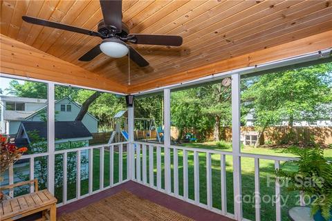 444 Maple St, Brevard, NC 28712 photo 9
