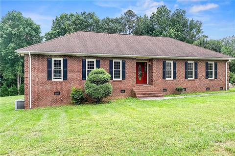 1004 Ashley Ln, Monroe, NC 28110 photo 1