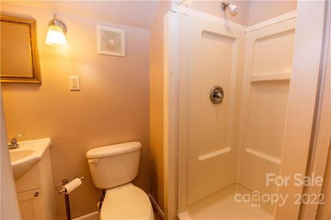 170 E Memorial Hwy, Harmony, NC 28634 photo 27