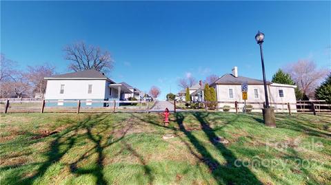 61 4th St, Cramerton, NC 28032 photo 7