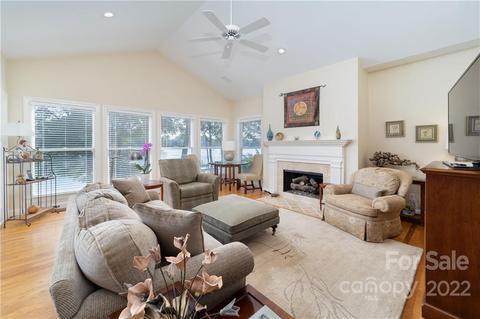 17531 Springwinds Dr, Cornelius, NC 28031 photo 12