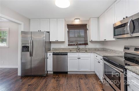 2201 Tarlton Dr, Matthews, NC 28105 photo 9