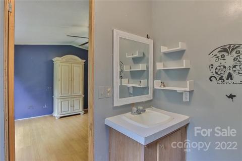 6260 Christopher Ct, Hickory, NC 28601 photo 24