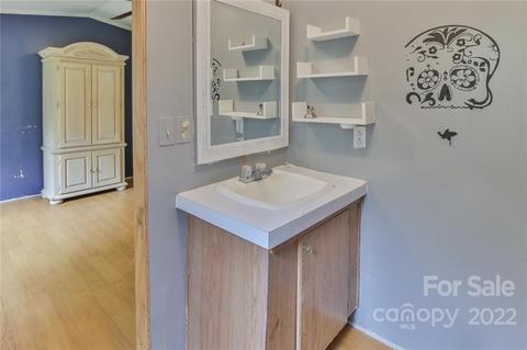 6260 Christopher Ct, Hickory, NC 28601 photo 23