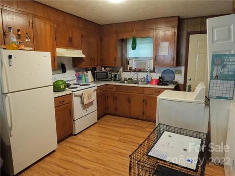 151 Cedar Ave, Hudson, NC 28638 photo 5
