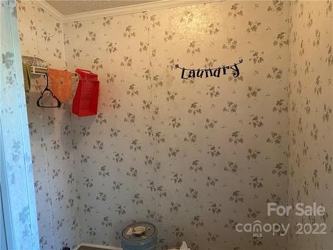 202 Hayes St, Harmony, NC 28634 photo 9