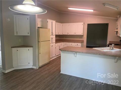 202 Hayes St, Harmony, NC 28634 photo 13