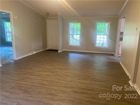 202 Hayes St, Harmony, NC 28634 photo 15