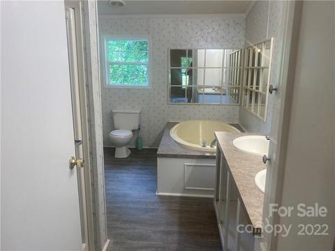202 Hayes St, Harmony, NC 28634 photo 23