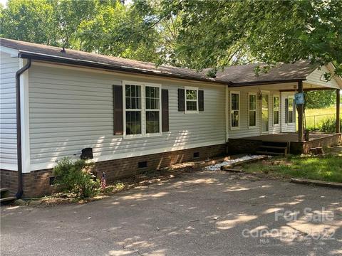 202 Hayes St, Harmony, NC 28634 photo 6