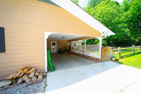 2004 Waverly Dr, Monroe, NC 28112 photo 4