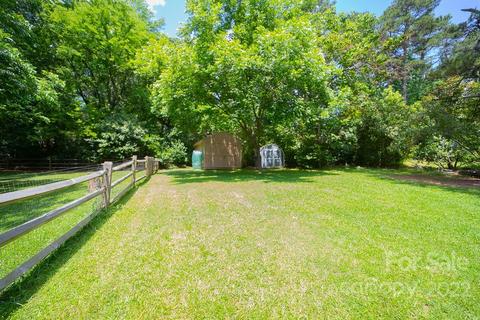2004 Waverly Dr, Monroe, NC 28112 photo 6