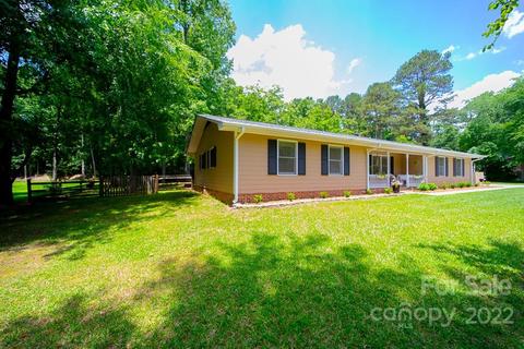 2004 Waverly Dr, Monroe, NC 28112 photo 2