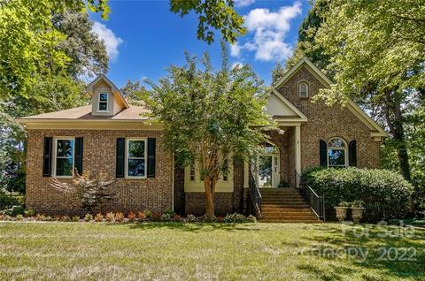 22045 Satilla Dr, Cornelius, NC 28031 photo 1