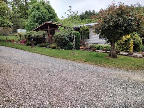 43 Jonathan Drive, Pisgah Forest, NC 28768