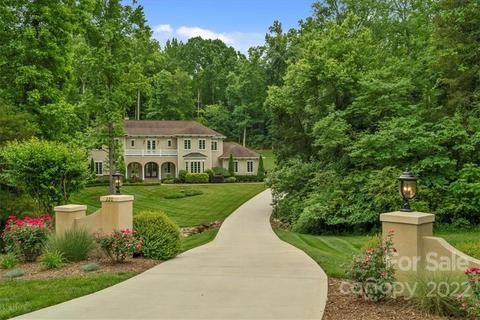 220 Logan Crossing Dr, Davidson, NC 28036 photo 2