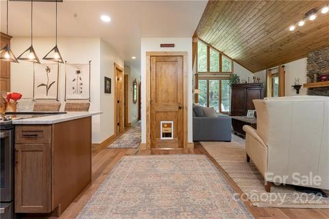 29 Spring Ln, Fairview, NC 28730 photo 8