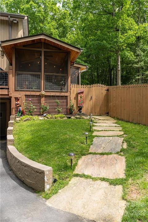 29 Spring Ln, Fairview, NC 28730 photo 27