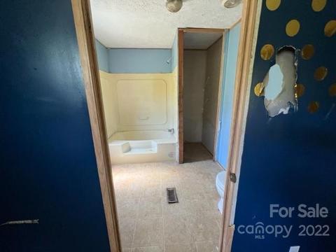 14 Fox Run Rd, Canton, NC 28716 photo 19