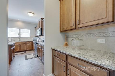 2415 Grinstead Ct, Clover, SC 29710 photo 9