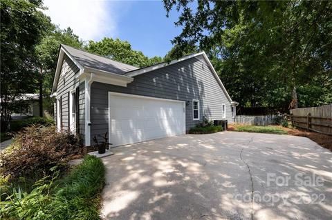 4611 Ovington Cir, Charlotte, NC 28226 photo 29