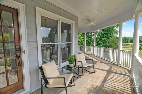 18919 Riverwind Ln, Davidson, NC 28036 photo 3
