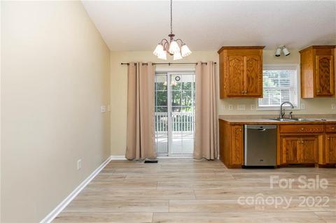 111 Bennington Dr, Stanley, NC 28164 photo 4