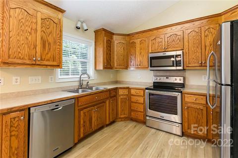 111 Bennington Dr, Stanley, NC 28164 photo 7
