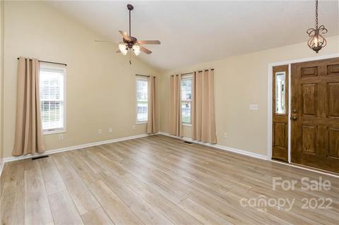 111 Bennington Dr, Stanley, NC 28164 photo 3