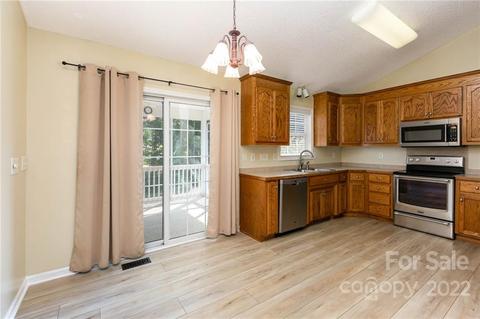 111 Bennington Dr, Stanley, NC 28164 photo 8