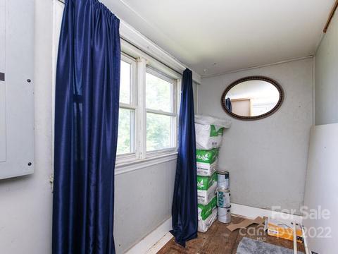 1097 Phillipsville Loop, Canton, NC 28716 photo 8