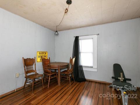 1097 Phillipsville Loop, Canton, NC 28716 photo 9