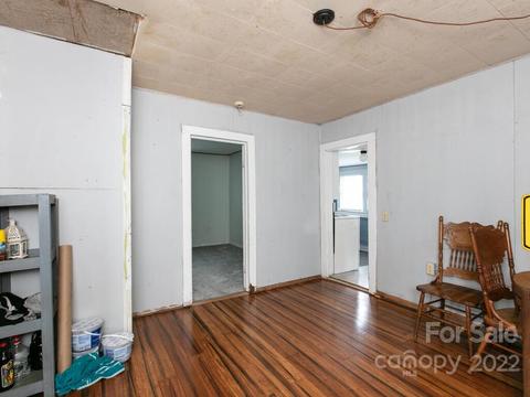1097 Phillipsville Loop, Canton, NC 28716 photo 12
