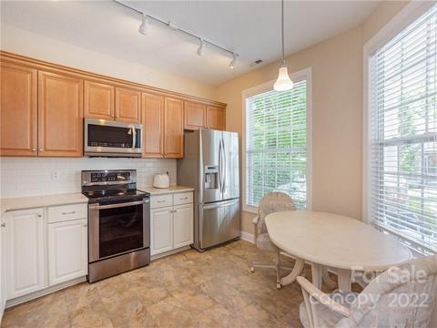 41 Eagle Pointe Way, Flat Rock, NC 28731 photo 13