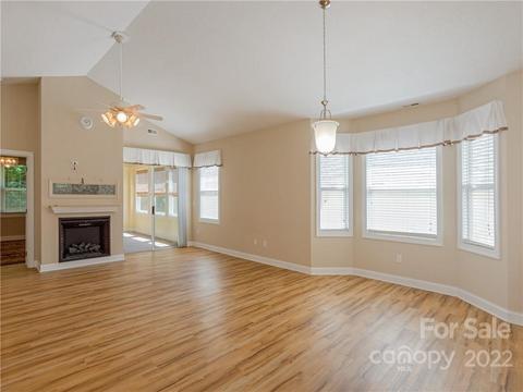 41 Eagle Pointe Way, Flat Rock, NC 28731 photo 4