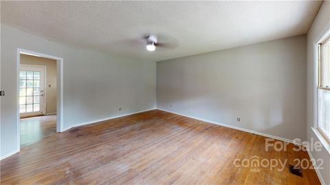 3325 Danial St, Conover, NC 28613 photo 4