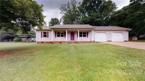 3325 Danial St, Conover, NC 28613 photo 1